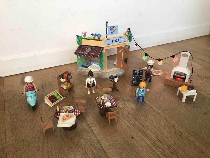 PLAYMOBIL City Life 70336 Pizzeria met lichteffecten, Kinderen en Baby's, Speelgoed | Playmobil, Zo goed als nieuw, Complete set