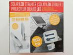 Projecteur solaire à LED avec détecteur de mouvement, Énergie solaire, Détecteur de mouvement, Moins de 50 watts, Enlèvement ou Envoi