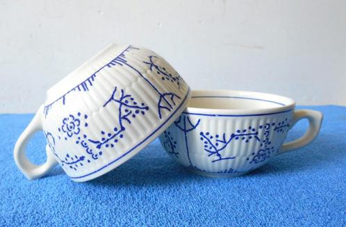 2 Copenhague tassen van Royal Boch, Antiek en Kunst, Antiek | Servies los, Ophalen of Verzenden