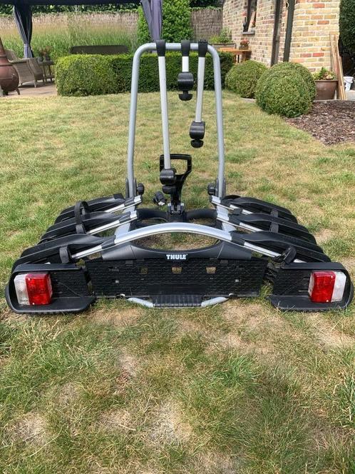 Thule fietsdrager geschikt voor 3 fietsen, Auto diversen, Fietsendragers, Zo goed als nieuw, Trekhaakdrager, 3 fietsen of meer