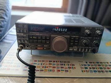 Kenwood TS-440sat HF Transceiver (mint condition) beschikbaar voor biedingen