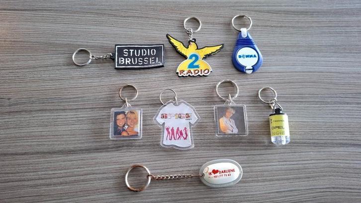 Sleutelhangers radiozenders en artiesten, Verzamelen, Sleutelhangers, Gebruikt, Overige typen, Ophalen