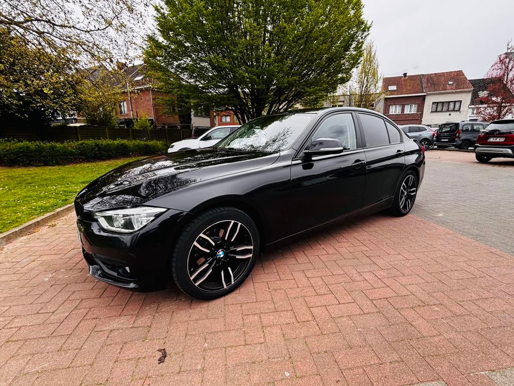 BMW 320i 2.0 benzine/automaat/eur6/word gekeurd voor verkoop, Auto's, BMW, 4 deurs, Stof, 1995 cc, 4 cilinders