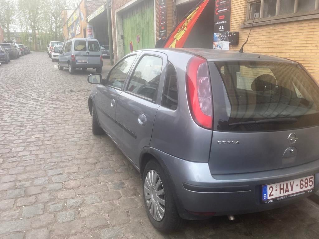 Opel Corsa C 2004 pour réparation (joint de culasse), Autos, Achat, 5 portes, Particulier, Corsa