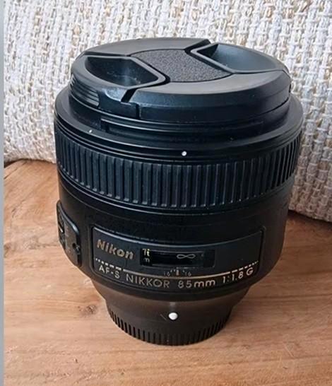 Objectif Nikon 85 mm - Nikkor 1:1.8 G, TV, Hi-fi & Vidéo, Photo | Lentilles & Objectifs, Comme neuf, Enlèvement ou Envoi