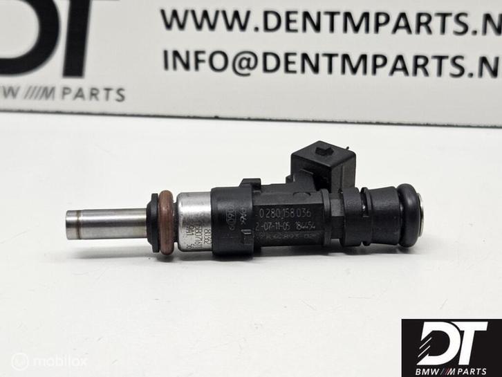 Injector BMW M5 E60 S85 V10 S85B50 13647839098, Autos : Pièces & Accessoires, Systèmes à carburant, BMW, Utilisé, Enlèvement ou Envoi