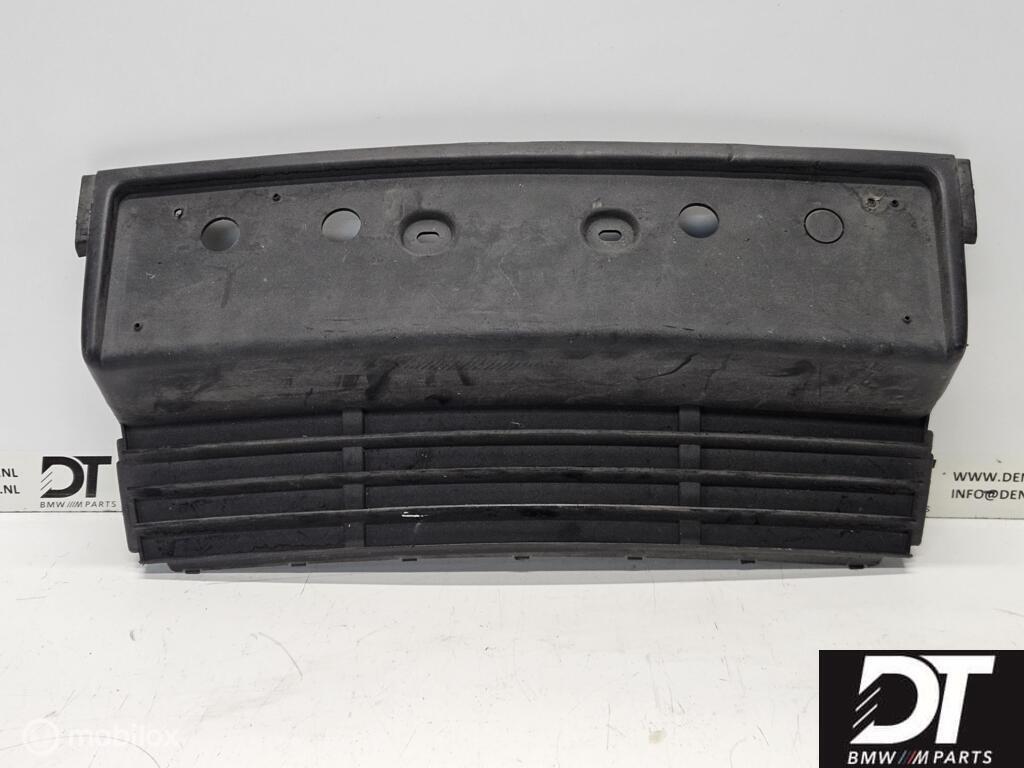 Kentekenplaathouder voor BMW 5-serie E34 51118148820, Auto-onderdelen, Carrosserie, BMW, Gebruikt, Ophalen of Verzenden