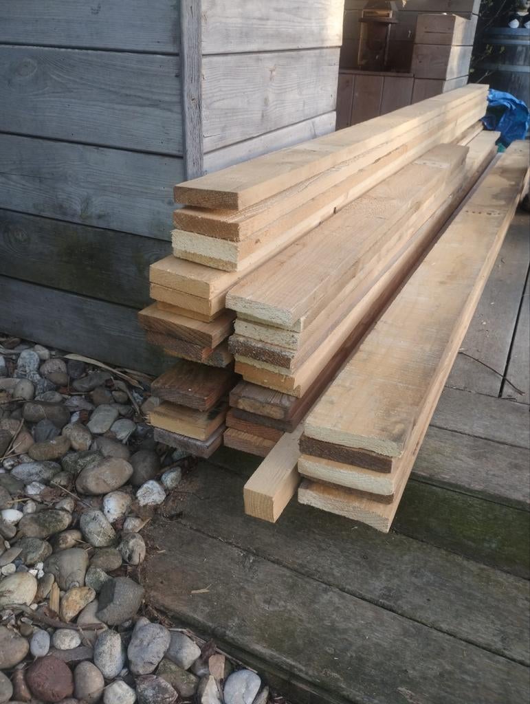 Bijna nieuwe planken, valiezen van 3meter 9cm breed op 2,2cm, Doe-het-zelf en Bouw, Hout en Planken, Ophalen
