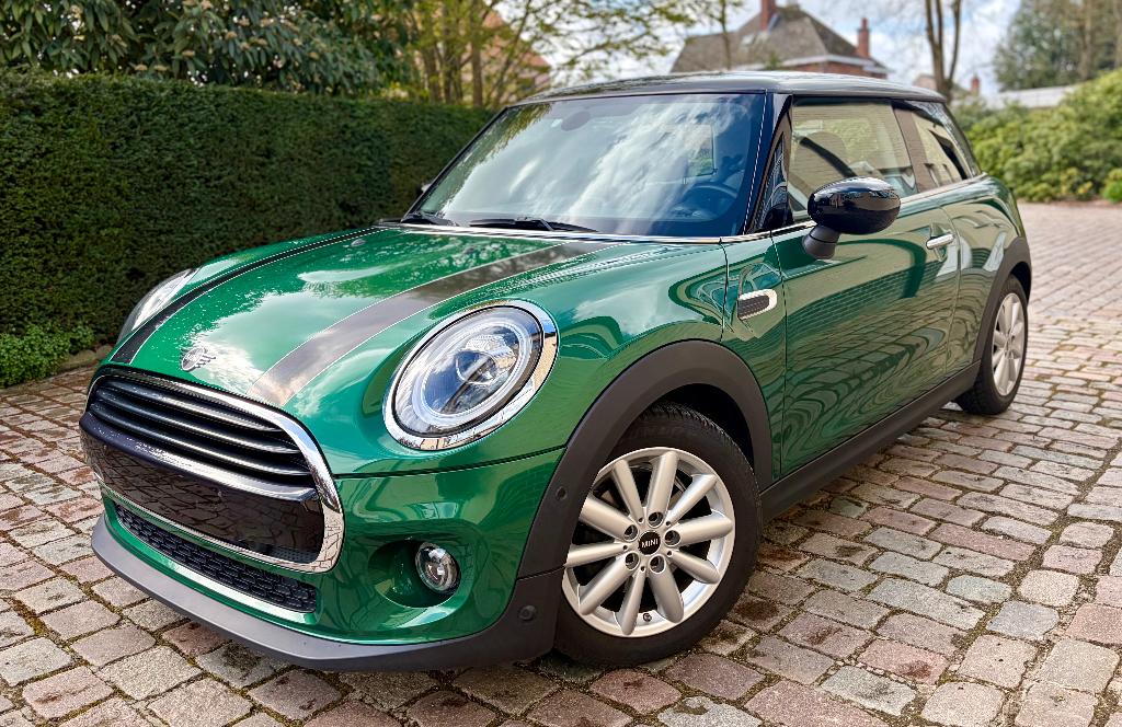 Mini Cooper 1.5 Automaat British Racing Green 37000 km, Auto's, Stof, Grijs, 3 cilinders, 133 g/km