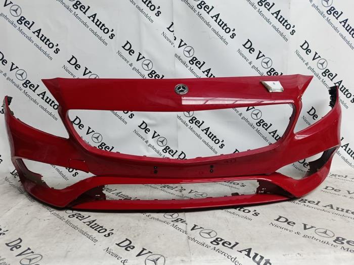 Pare-chocs avant d'un Mercedes A-Klasse (ROOD), 3 mois de garantie, Utilisé, -, -