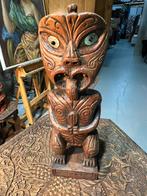 Unieke houten Maori Tiki beeldje met parelmoer ogen, Verzenden