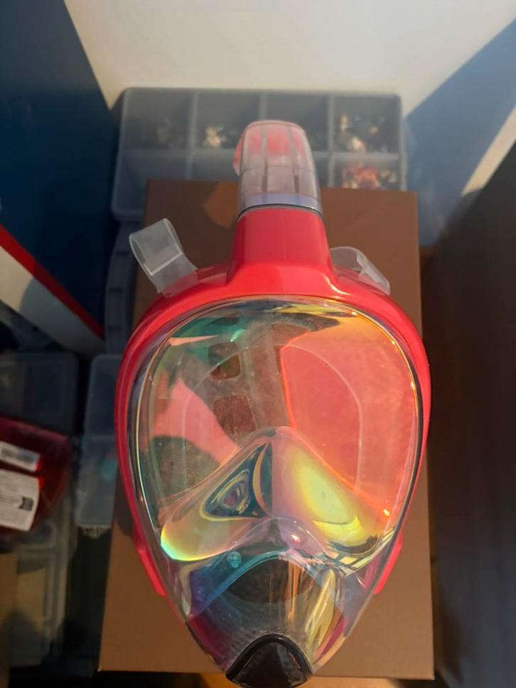 Comfortabel Full-Face Snorkelmasker voor Kinderen – Rood, Watersport en Boten, Snorkelen, Zo goed als nieuw, Snorkel, Ophalen of Verzenden