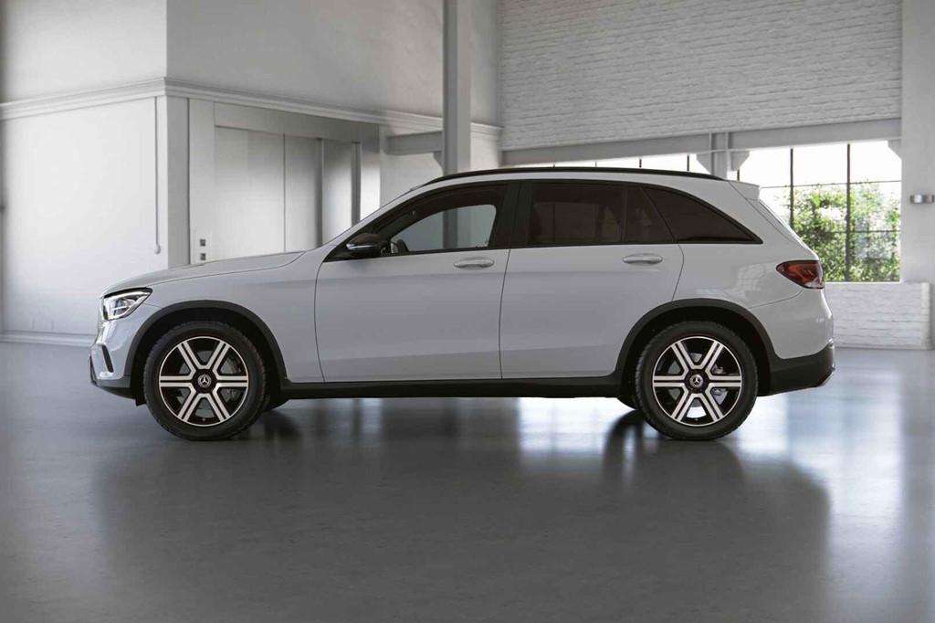 Mercedes-Benz GLC-Klasse 200 D SUV Luxury Line Night Pack |, Automaat, Gebruikt, Zwart, 4 cilinders