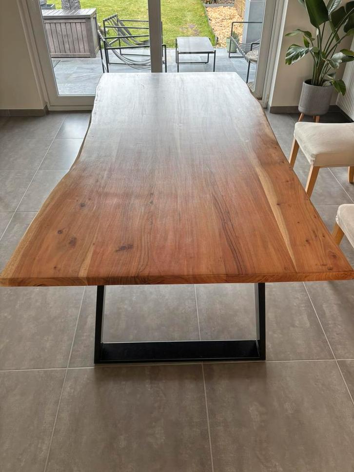 Table bois massif acacia, Maison & Meubles, Tables | Tables à manger, Comme neuf, Rectangulaire, Enlèvement