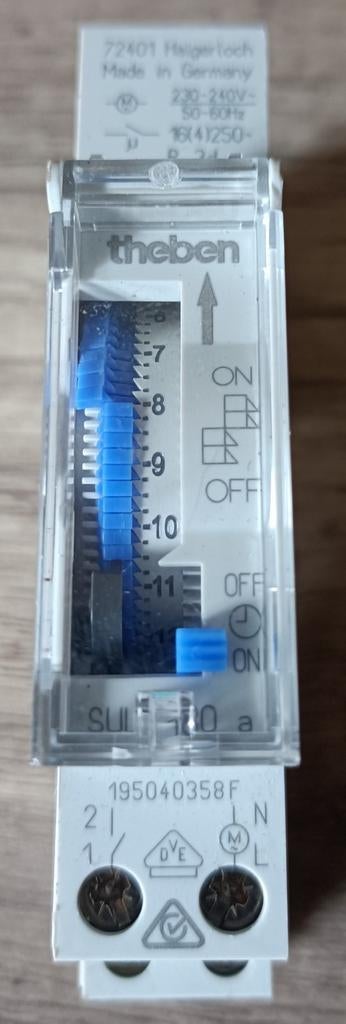 theben 1800001 horloge analogique, Bricolage & Construction, Électricité & Câbles, Enlèvement ou Envoi