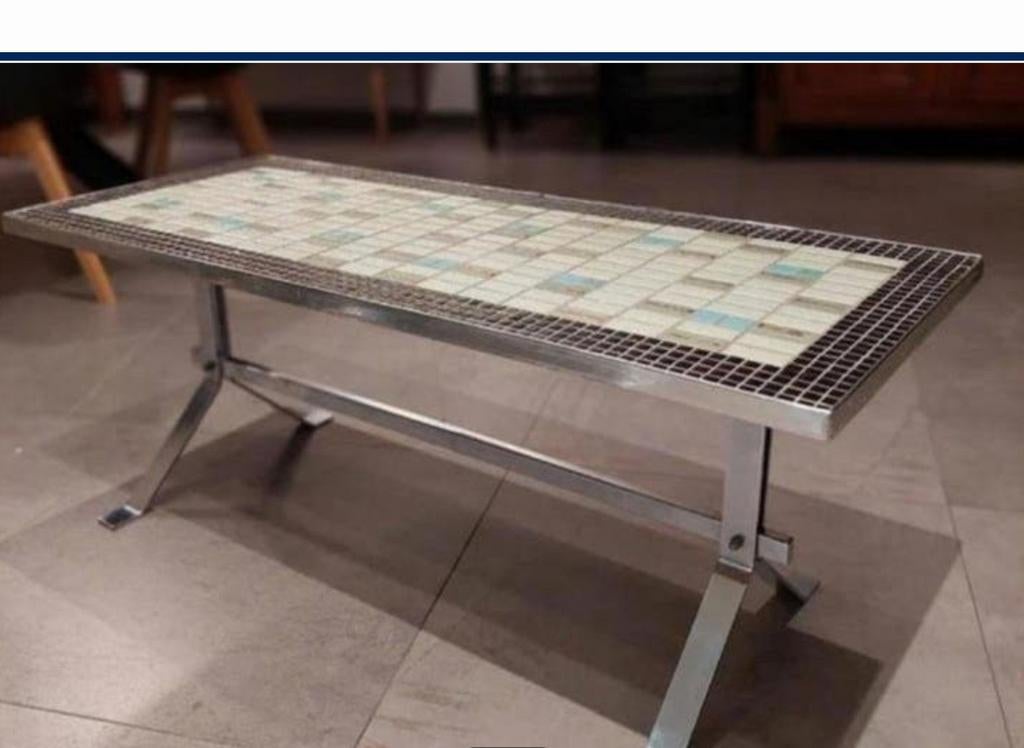 Table basse vintage avec structure chromée L 1,05 m L 43 cm, Enlèvement