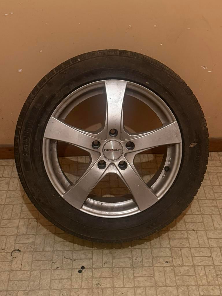 Jante Dezent + pneu hiver, Autos : Pièces & Accessoires, Pneus et Jantes, Pneus hiver, 255 mm, Véhicule de tourisme