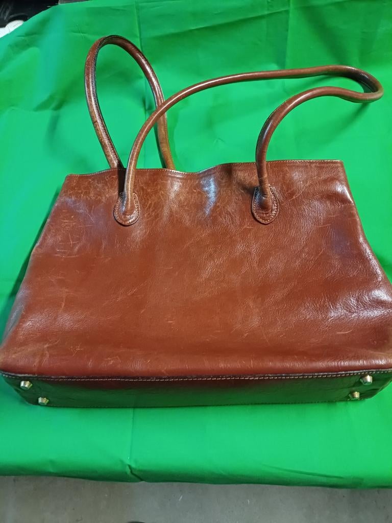 Italiaanse praktische handtas, Handtassen en Accessoires, Tassen | Damestassen, Verzenden, Gebruikt, Bruin, Handtas