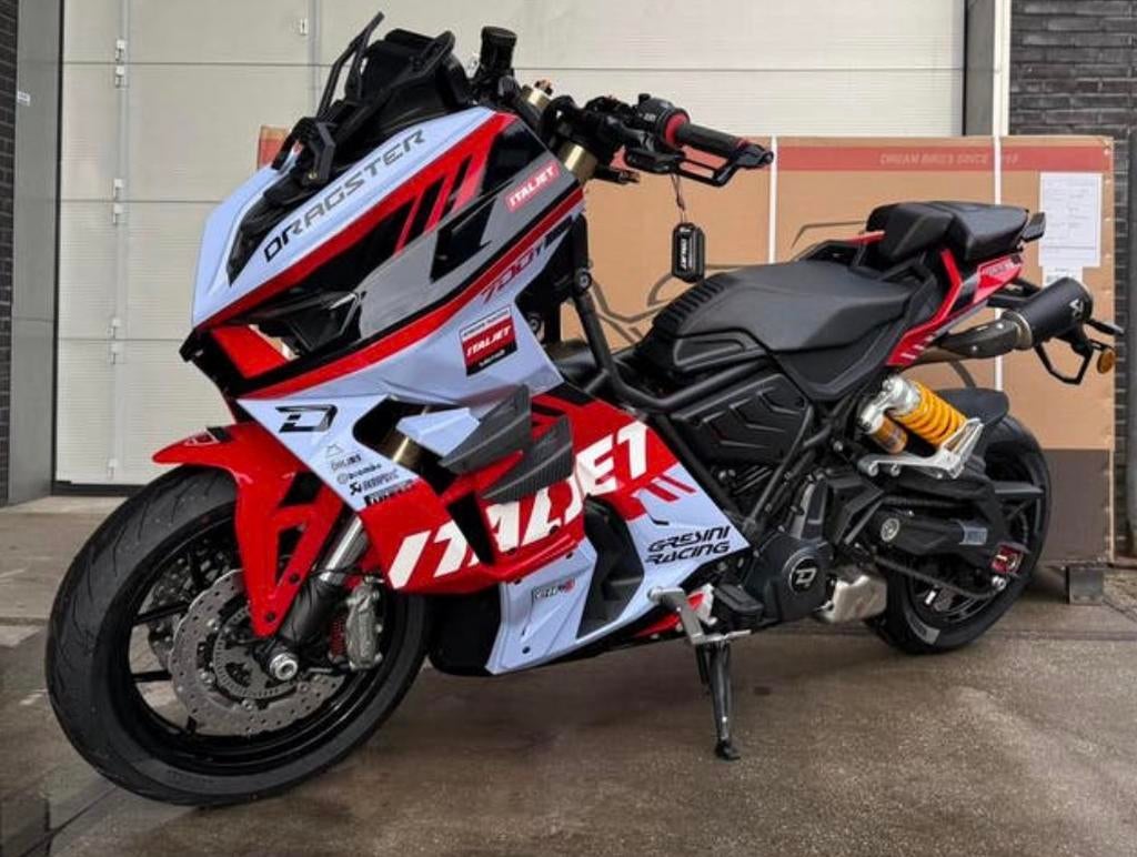 ‼️DIRECT LEVERBAAR ‼️ITALJET DRAGSTER 700 GRESINI nr440/700, Motos, Scooter, Entreprise, Plus de 35 kW, 2 cylindres