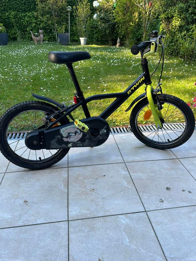 Velo 500 Dark Hero 16 ‘´, Vélos & Vélomoteurs, Enlèvement, Utilisé, 16 à 20 pouces, Stabilisateurs