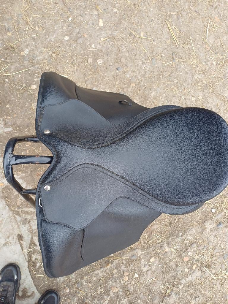 Wintec 500 wide hart dressuur zadel, Enlèvement, Neuf, Dressage