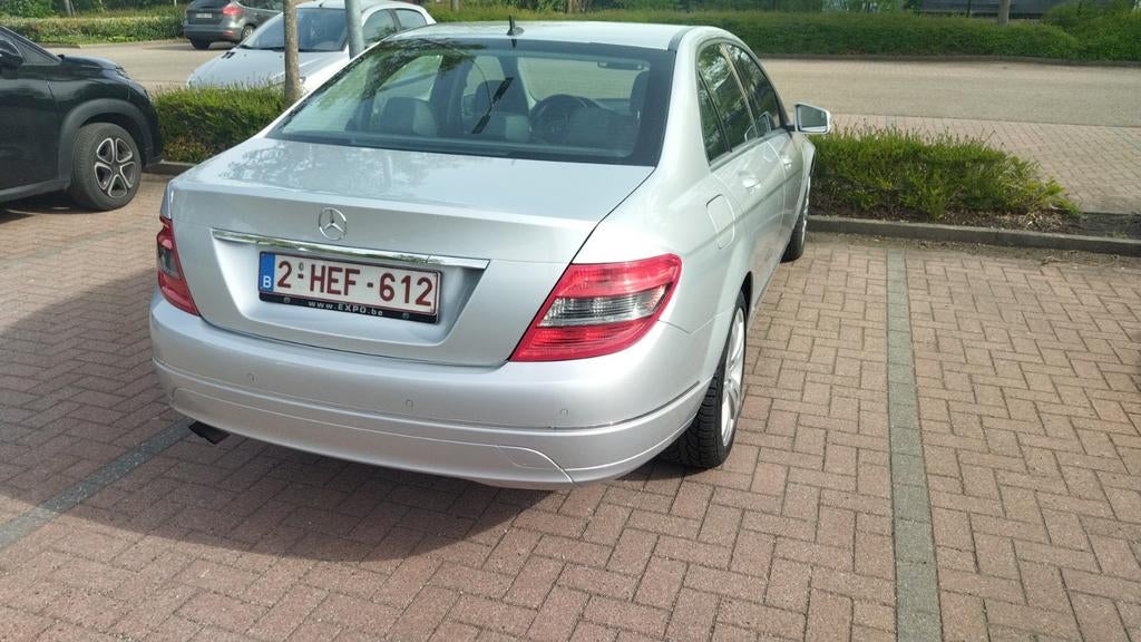 Mercedes Benz, Classe C 1.8 essence, 51 000 km, Autos, Mercedes-Benz, Achat, 4 portes, Boîte manuelle, Noir