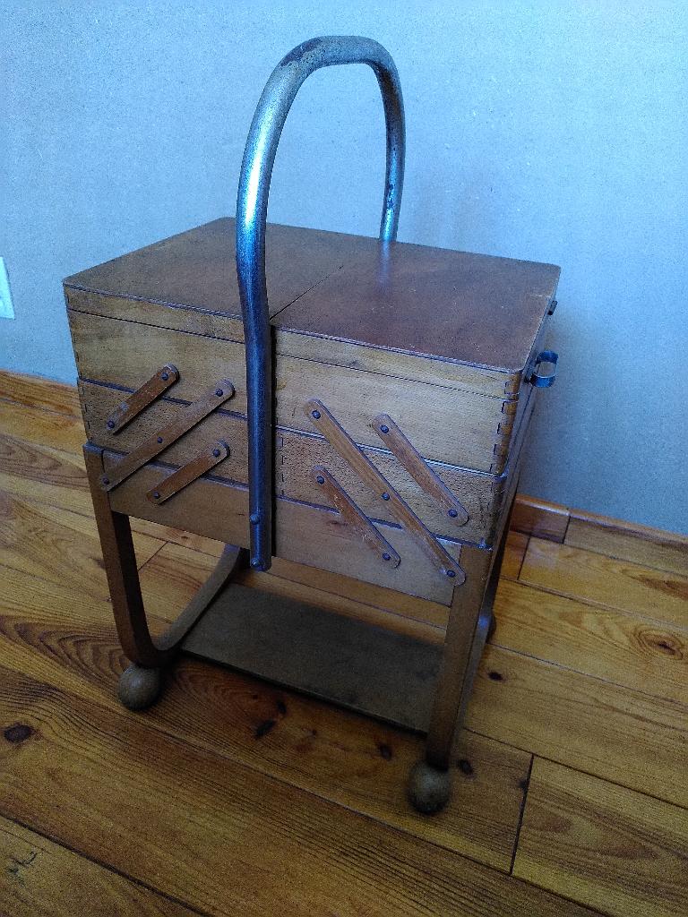 Boîte à couture art déco Torck, Enlèvement