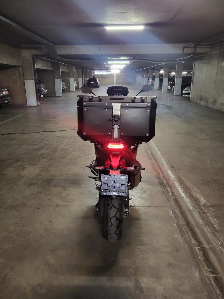 XADV 750 HONDA, Occasion, Jusqu'à 11 kW, Particulier, 4 cylindres