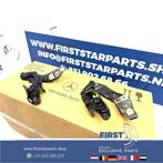 W177 W247 W118 H247 X247 MOTORKAP SCHARNIEREN SET L/R A B CL, Utilisé, -, -, Enlèvement ou Envoi