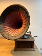 Gramophone Jumbo, Enlèvement