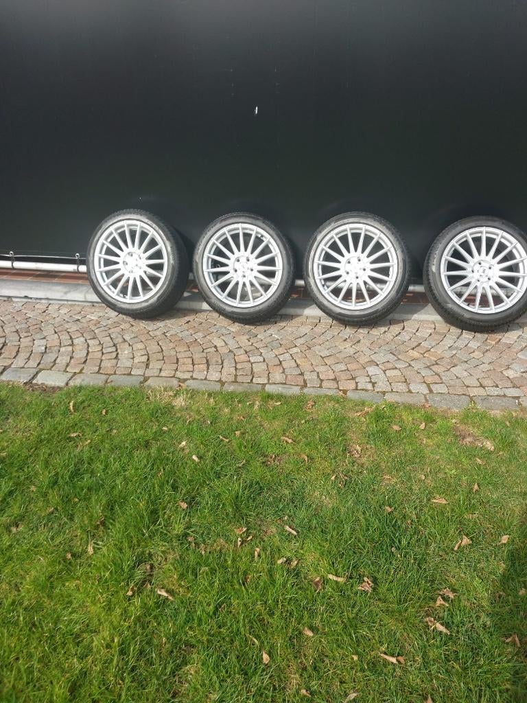 Zomerbanden met velgen - 295/45/R18 95Y, Auto-onderdelen, Banden en Velgen, Banden en Velgen, Zomerbanden, 18 inch, 295 mm, Bestelwagen
