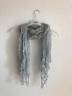 Écharpe grise, Kleding | Dames, Mutsen, Sjaals en Handschoenen, Ophalen of Verzenden, Zo goed als nieuw, Sjaal