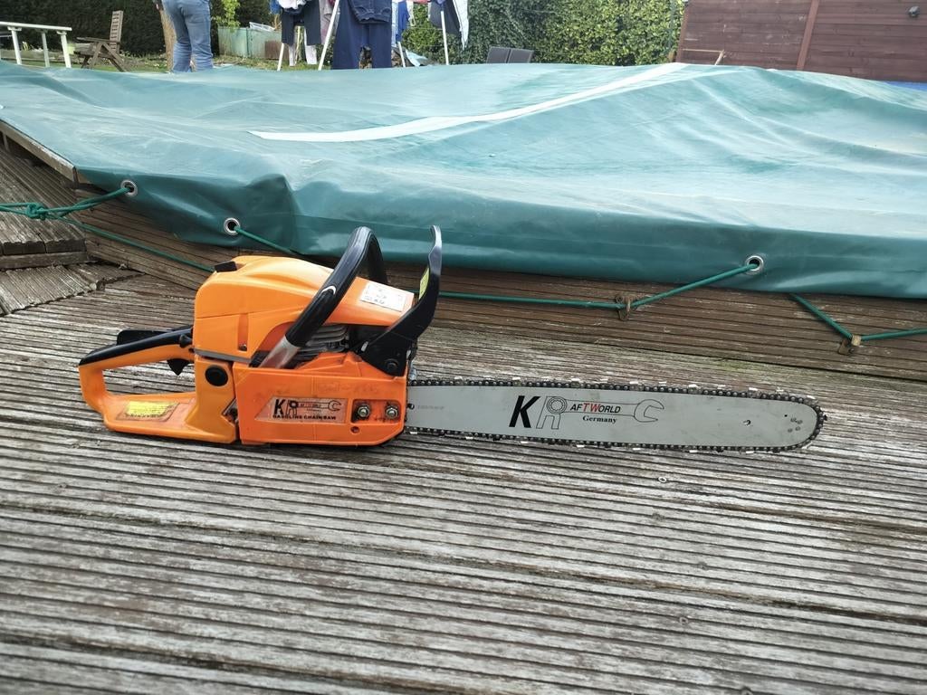 Tronçonneuse thermique