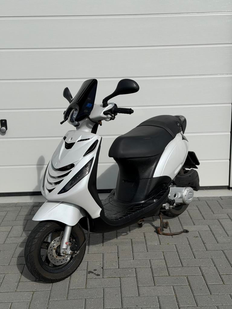 Piaggio zip 50cc e4 2019 snor (nl plaat), Ophalen