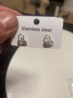 Chanel oorbel, Ophalen, Nieuw, Grijs, Zilver