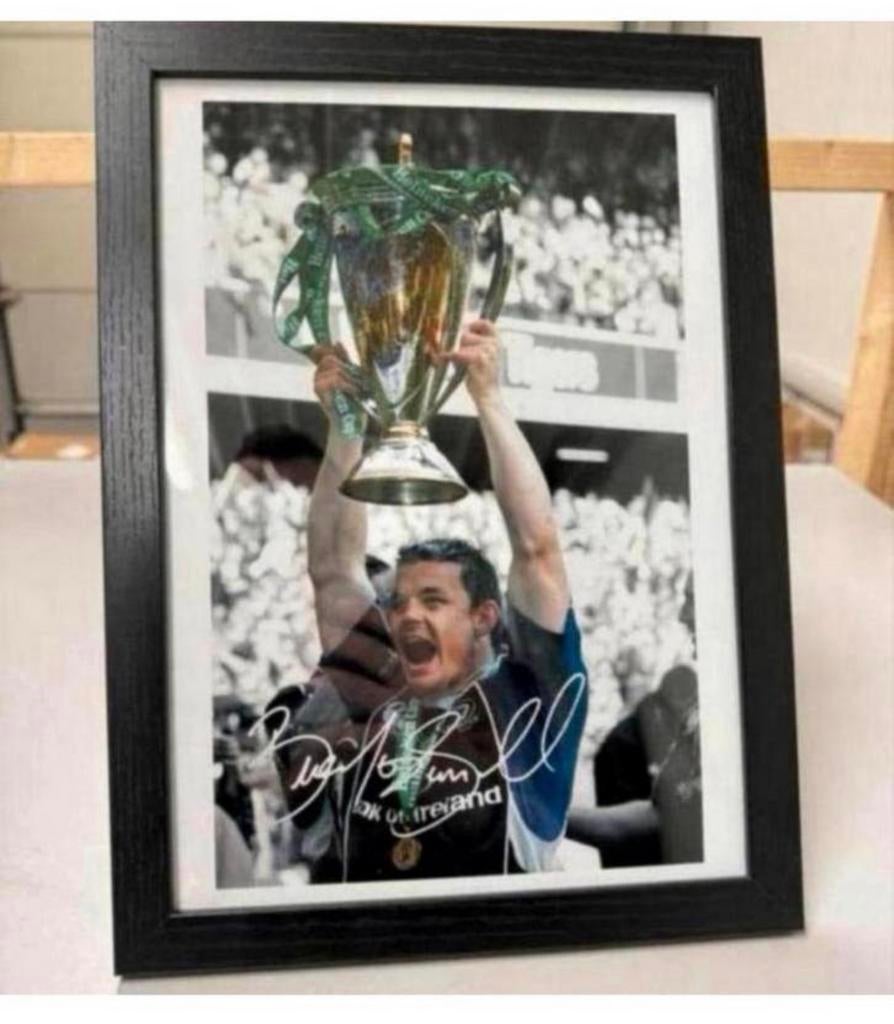 dédicacée BRIAN O'DRISCOLL Rugby LEINSTER CUP + cadre photo, Enlèvement ou Envoi, Neuf, Autres types