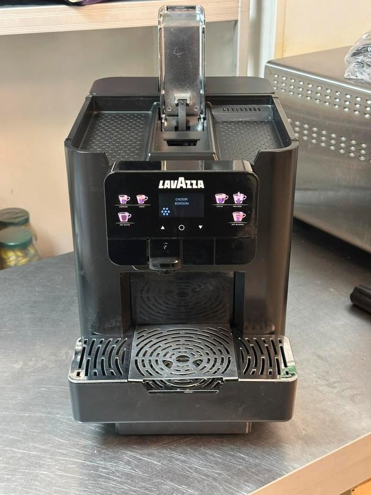 Machine a café lavazza, Electroménager, Cafetières, Comme neuf, Enlèvement