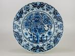 Grand plat de Delft basé sur un exemple du XVIIe siècle, Enlèvement ou Envoi