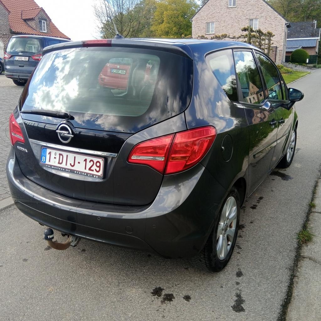 Opel Meriva, 1400 cc à essence 2013., Euro 5, Achat, 140 g/km, 750 kg