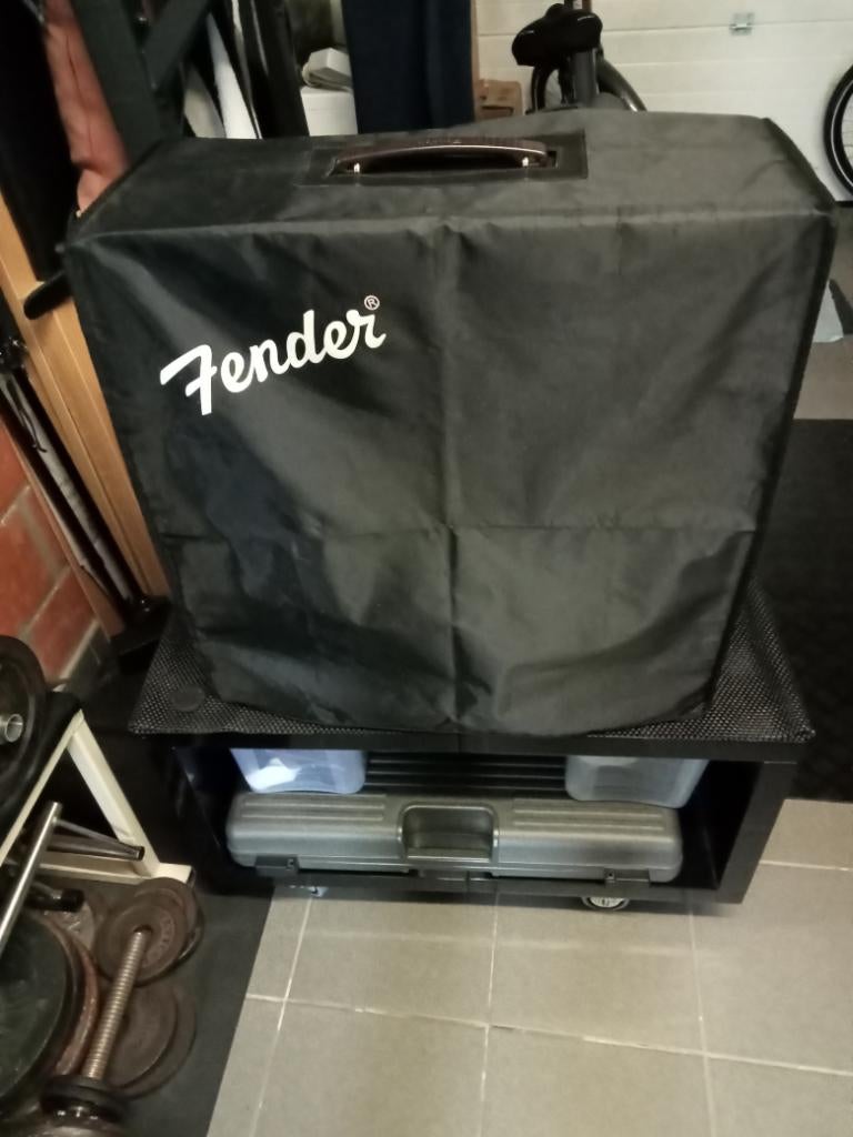 Gitaarversterker Fender, Musique & Instruments, Instruments à corde | Guitares | Électriques, Comme neuf, Fender, Enlèvement