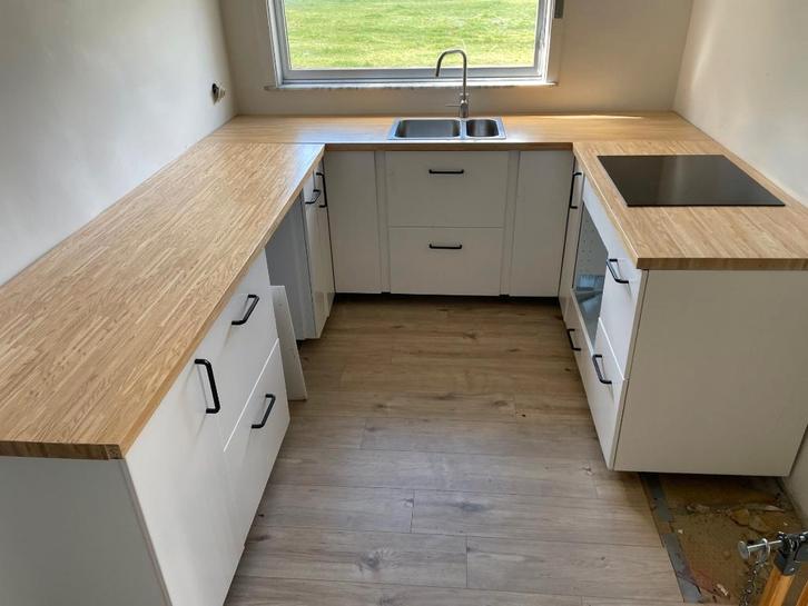 Keuken, Huis en Inrichting, Keuken | Complete keukens, Gebruikt, U-keuken, Wit, Hout, Hoogglans of Gelakt, Ophalen