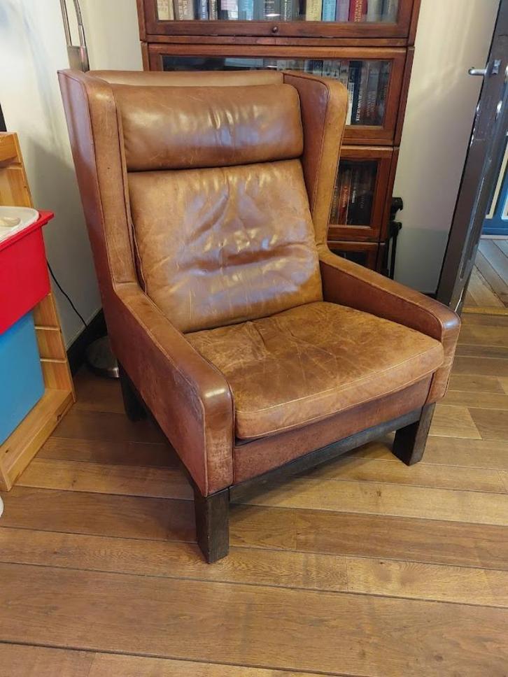 Vintage Wingback Chair uit de 70’s, Huis en Inrichting, Fauteuils, Gebruikt, Hout, Leer, 50 tot 75 cm, 75 tot 100 cm, Ophalen