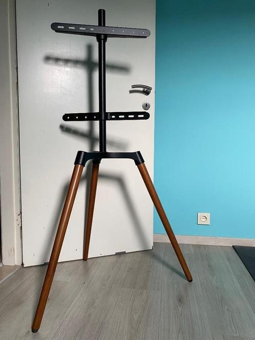 Tv standaard MyWall HT 20 L, Audio, Tv en Foto, Televisiebeugels, Zo goed als nieuw, Ophalen