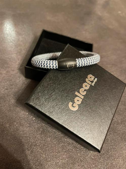 Galeara design bracelet en corde, Bijoux, Sacs & Beauté, Bracelets, Comme neuf