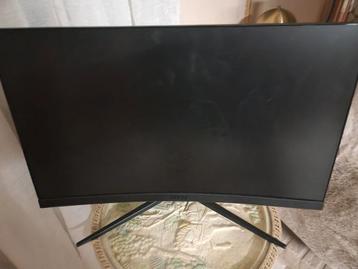 MSI Gaming Monitor – 24  Curved – 180Hz beschikbaar voor biedingen
