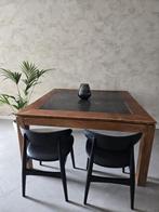 Vierkante eetkamertafel in tropisch hardhout / marmer, Ophalen, Vierkant, Zo goed als nieuw, Vijf personen of meer