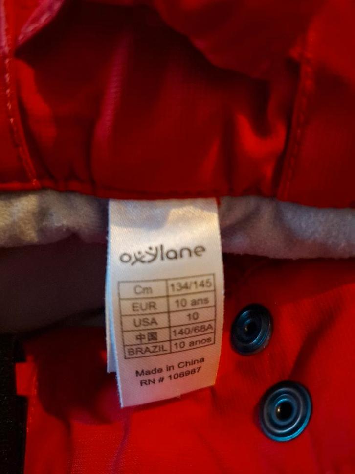 Vêtement de ski de couleur rouge pour enfant Taille 10 ans, Sport en Fitness, Skiën en Langlaufen, Zo goed als nieuw, Kleding