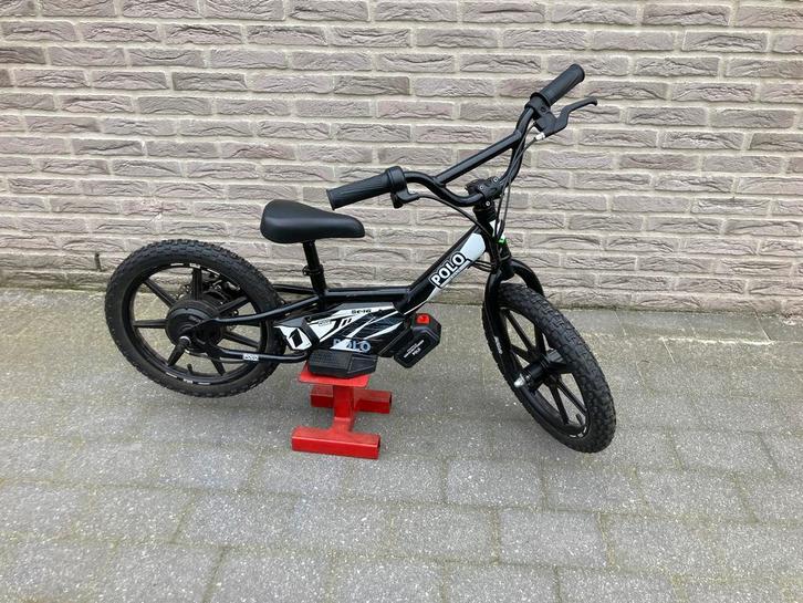 Polovolt 16 inch elektrische loopfiets, Fietsen en Brommers, Brommers | Crossbrommers, Honda, Ophalen