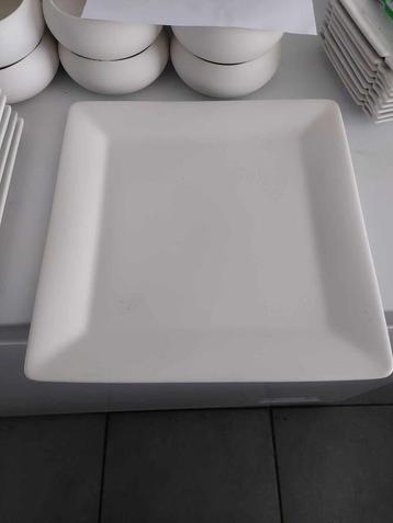 Verschillende Borden beschikbaar voor biedingen