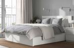 Witte bed, Huis en Inrichting, Slaapkamer | Bedden, Ophalen, Wit, Tweepersoons, Zo goed als nieuw